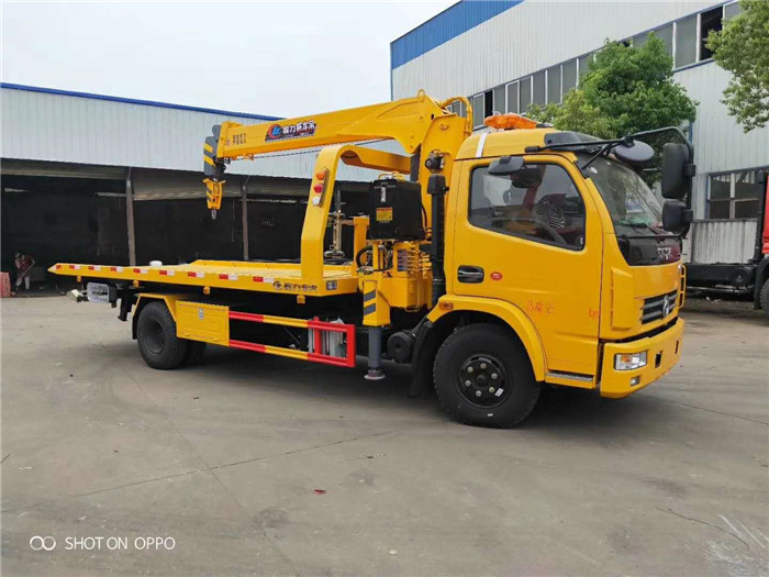 程力8噸東風特商隨車吊圖片展示4