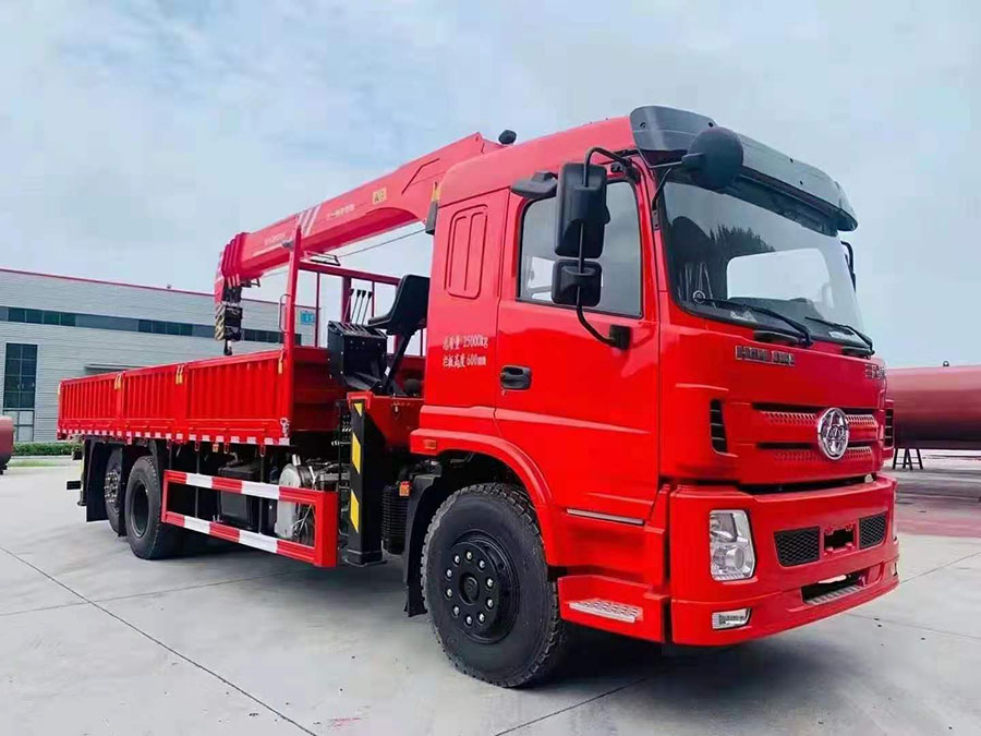 三環(huán)昊龍上裝三一8噸隨車吊