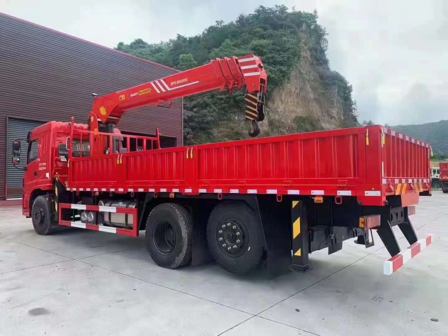 三環(huán)昊龍上裝三一8噸隨車吊